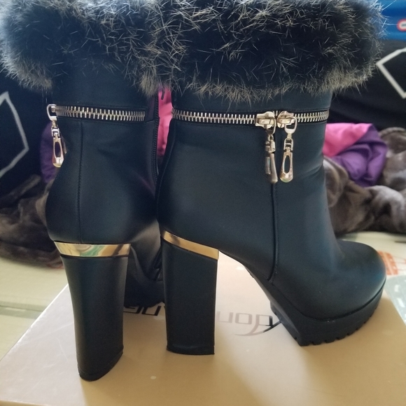 Ankle winter  boots - Picture 2 of 7